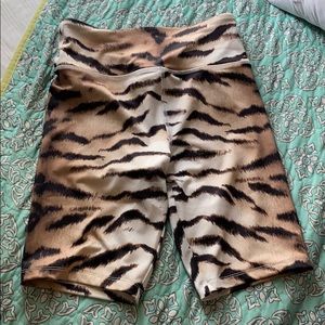 Active wear tiger print biker shorts